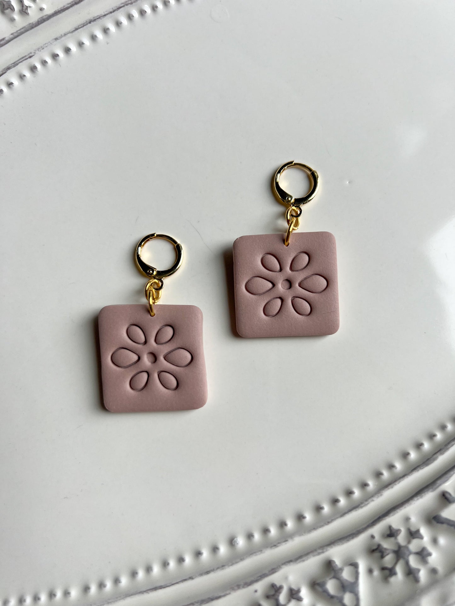 Taupe Square | Huggies