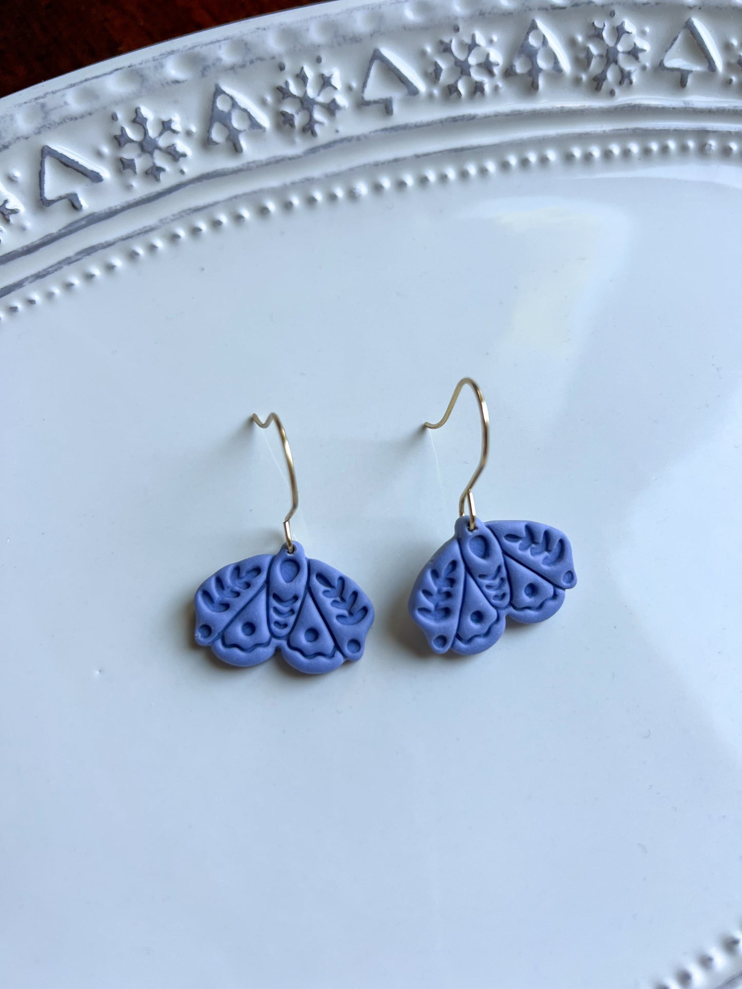 Periwinkle Moth | Dangles